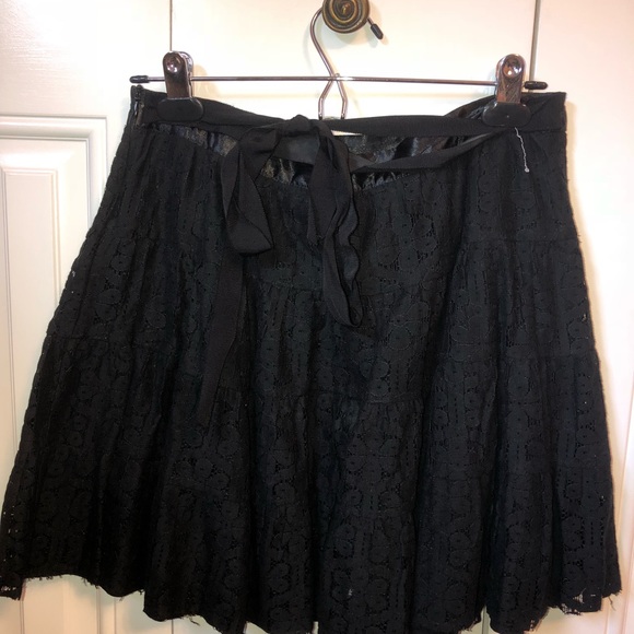 Desigual embroidered skirt from London - Picture 2 of 2